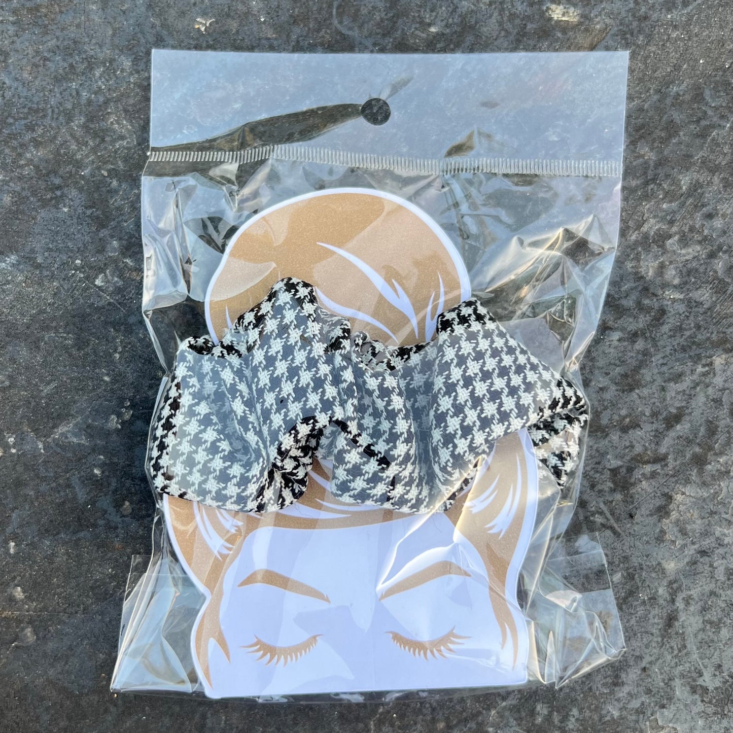 Scrunchie + Cartão Adulto