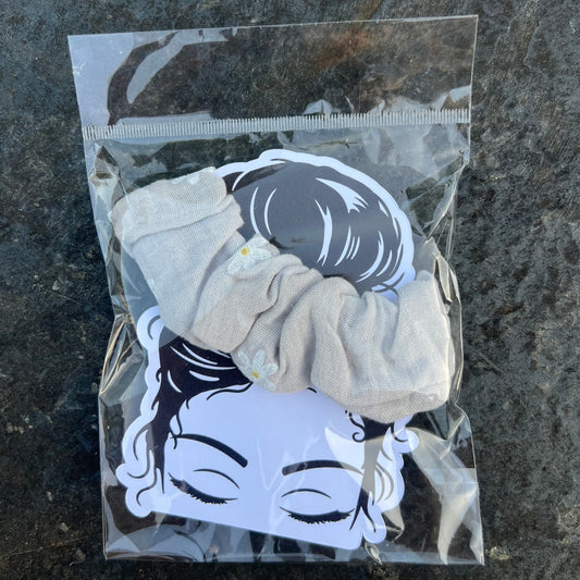 Scrunchie + Cartão Adulto